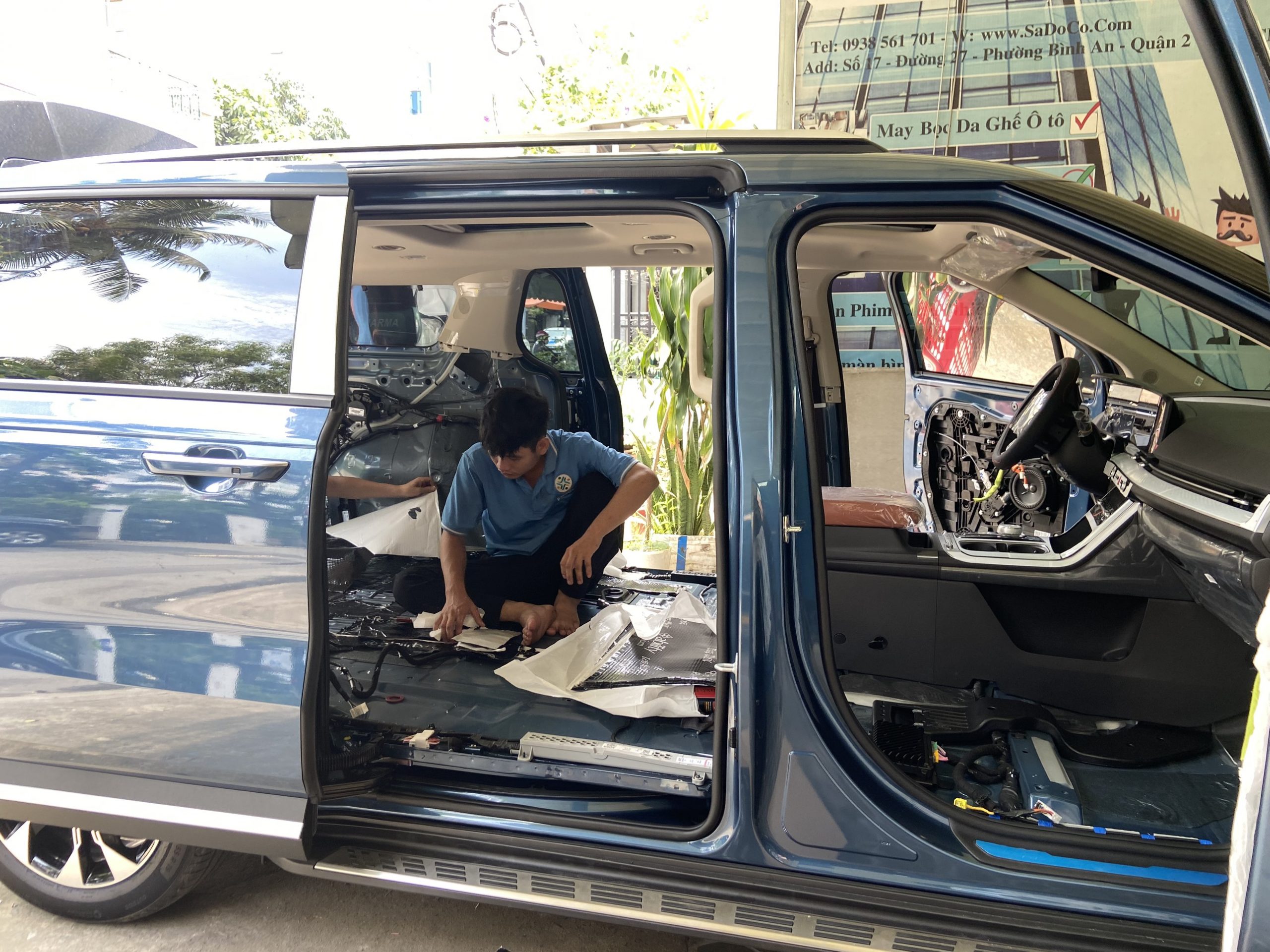 🚗 Vì sao xe mới vẫn cần cách âm chống ồn?